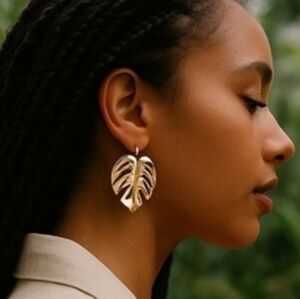 Large Goldtone Leaf Leaves Dangling Earrings